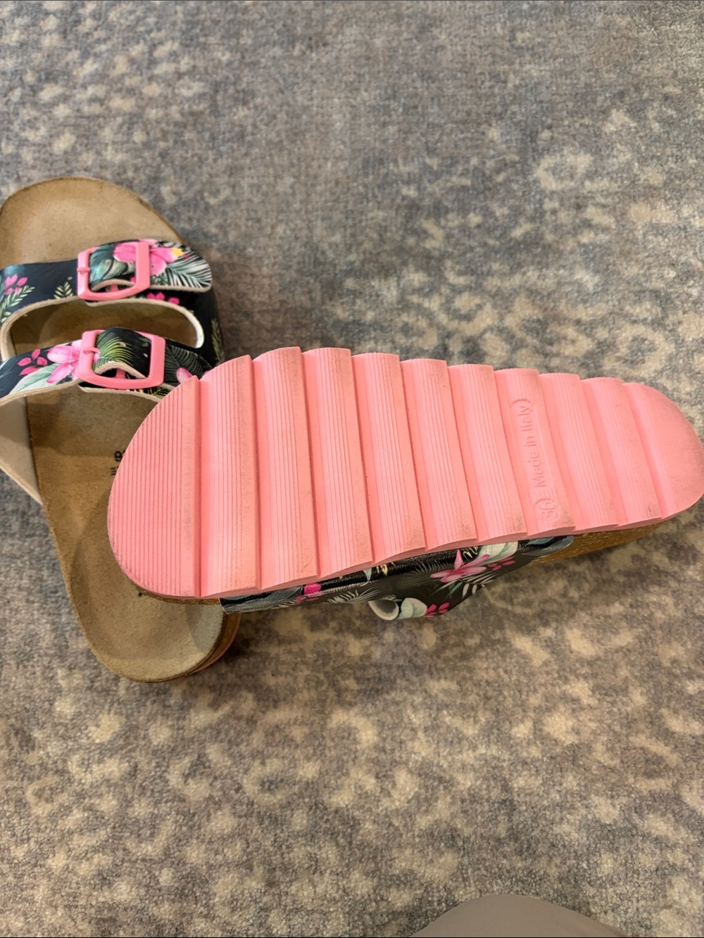 MonnaLisa Black Floral Double-Buckle Slide Sandals with Pink Buckles kid’s 36/4 - Picture 7 of 9